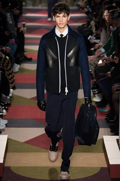 Look 23